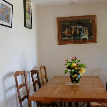 Gite Chez Anik 펜션 *